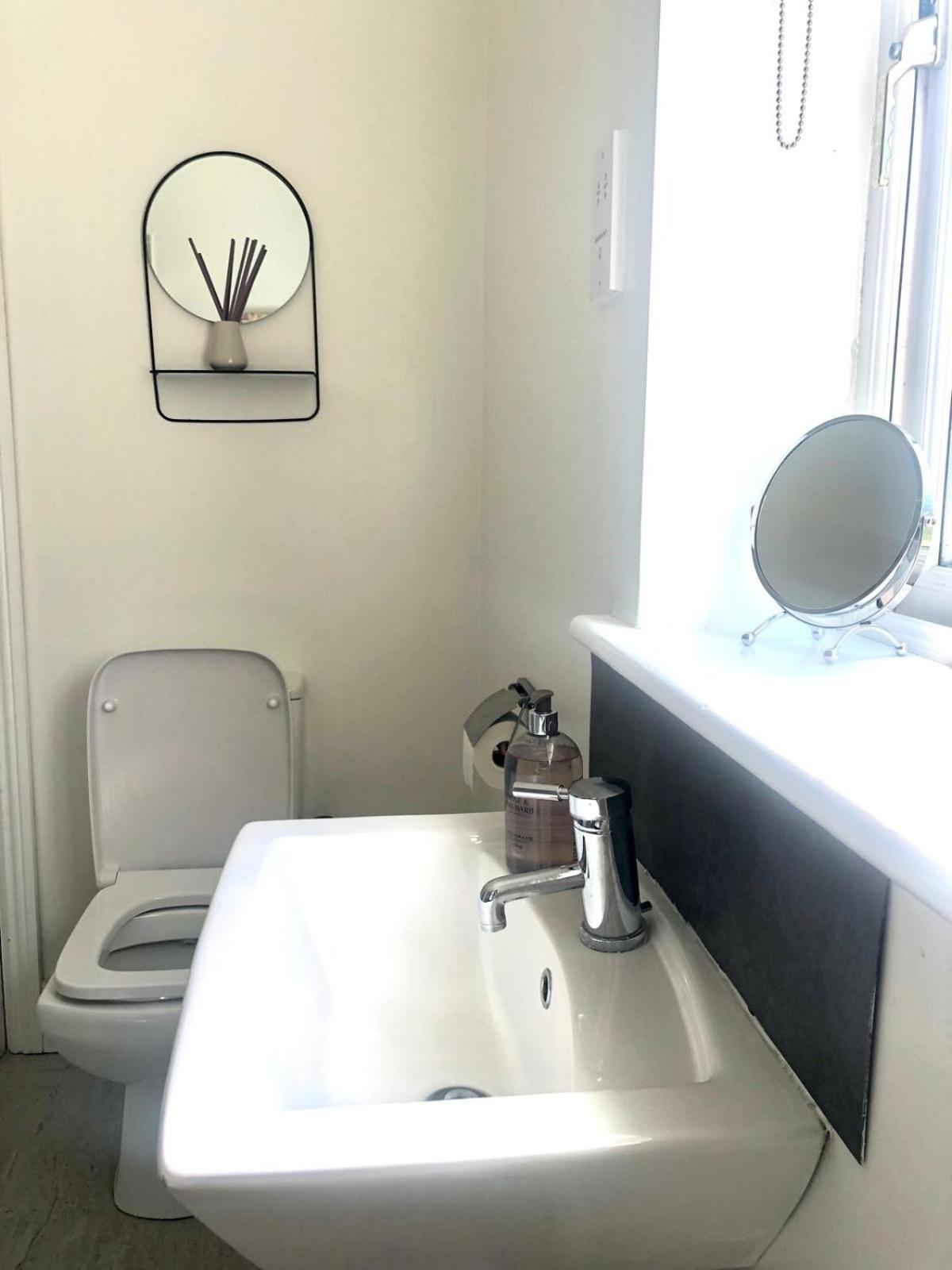 Swallow'S Rest Garden Apartment แอชบอร์น ภายนอก รูปภาพ
